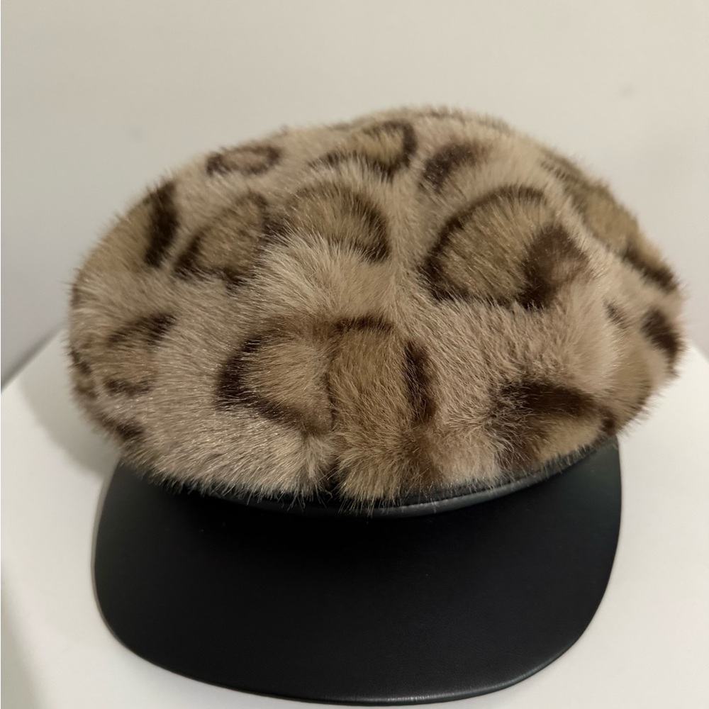 House of Harlow 1960 fur newsboy hat
